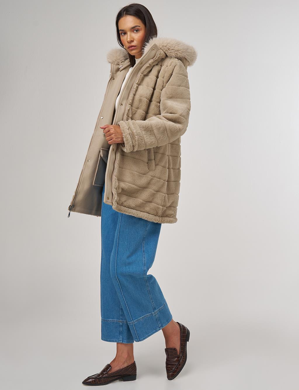 Çift Taraflı Kürk Detaylı Kaban Açık Kahve 