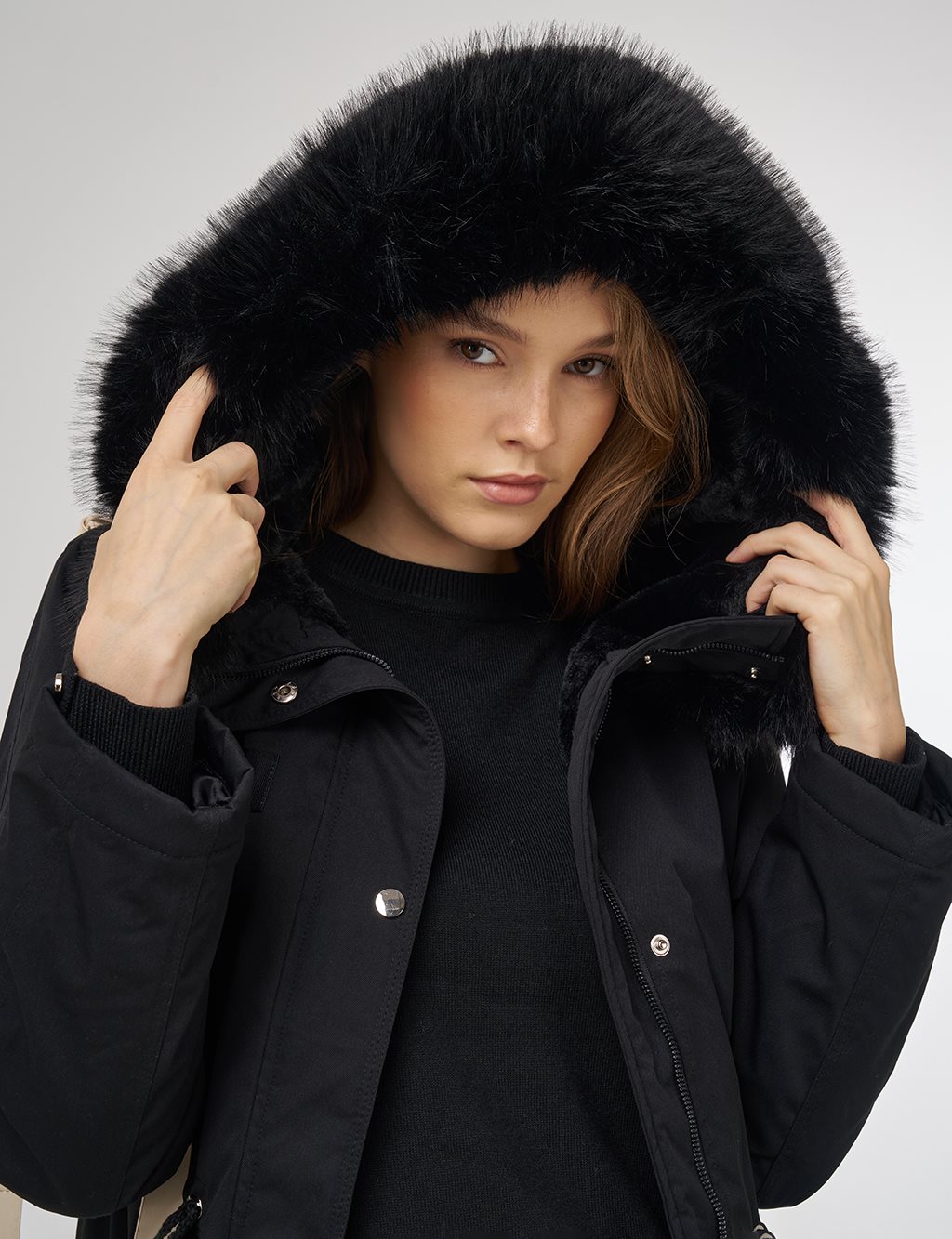 Pocket-Detail Anorak Jacket Black