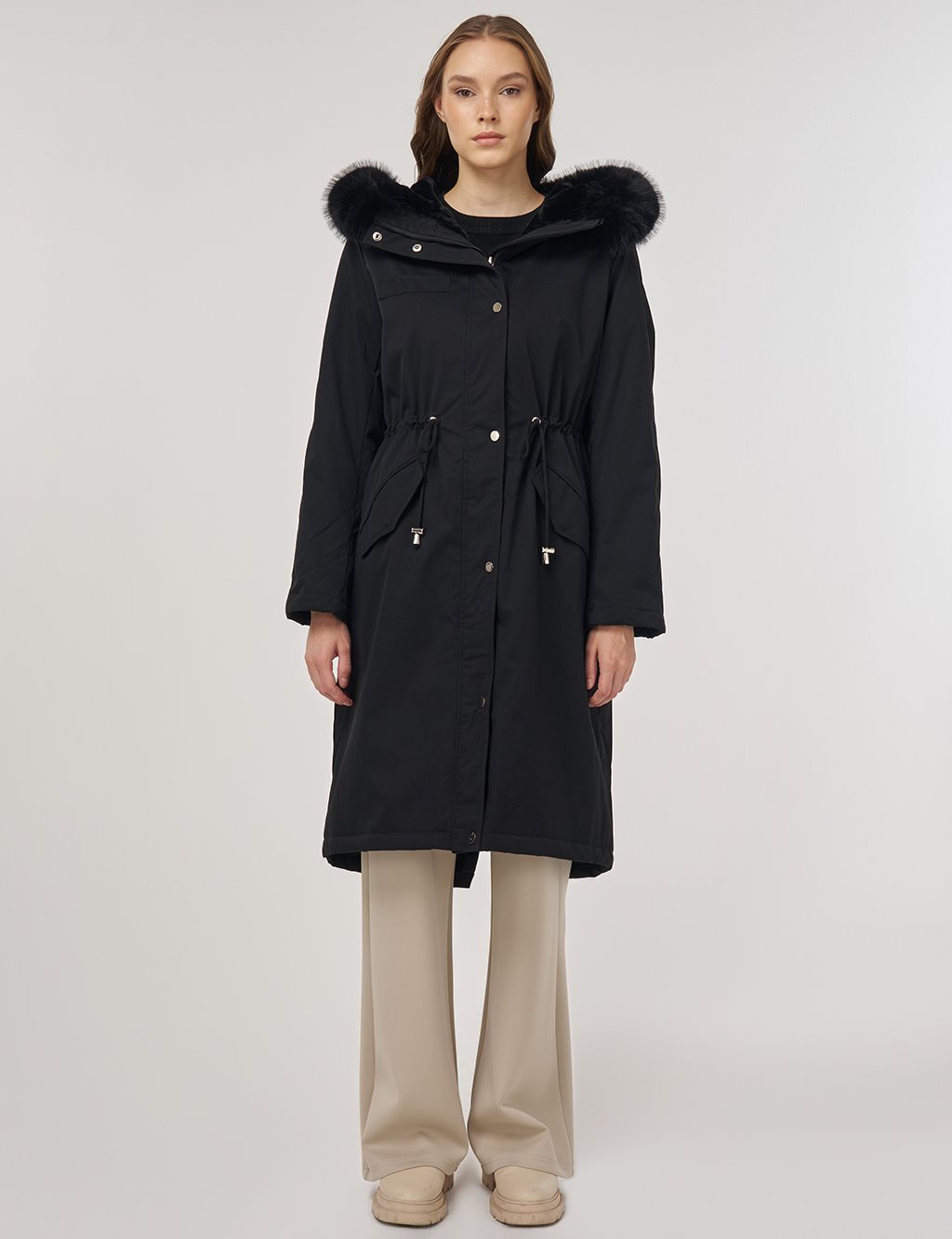 Pocket-Detail Anorak Jacket Black