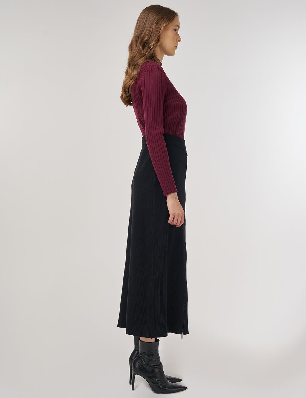 Zipper Detailed Viscose Knit Skirt Black 