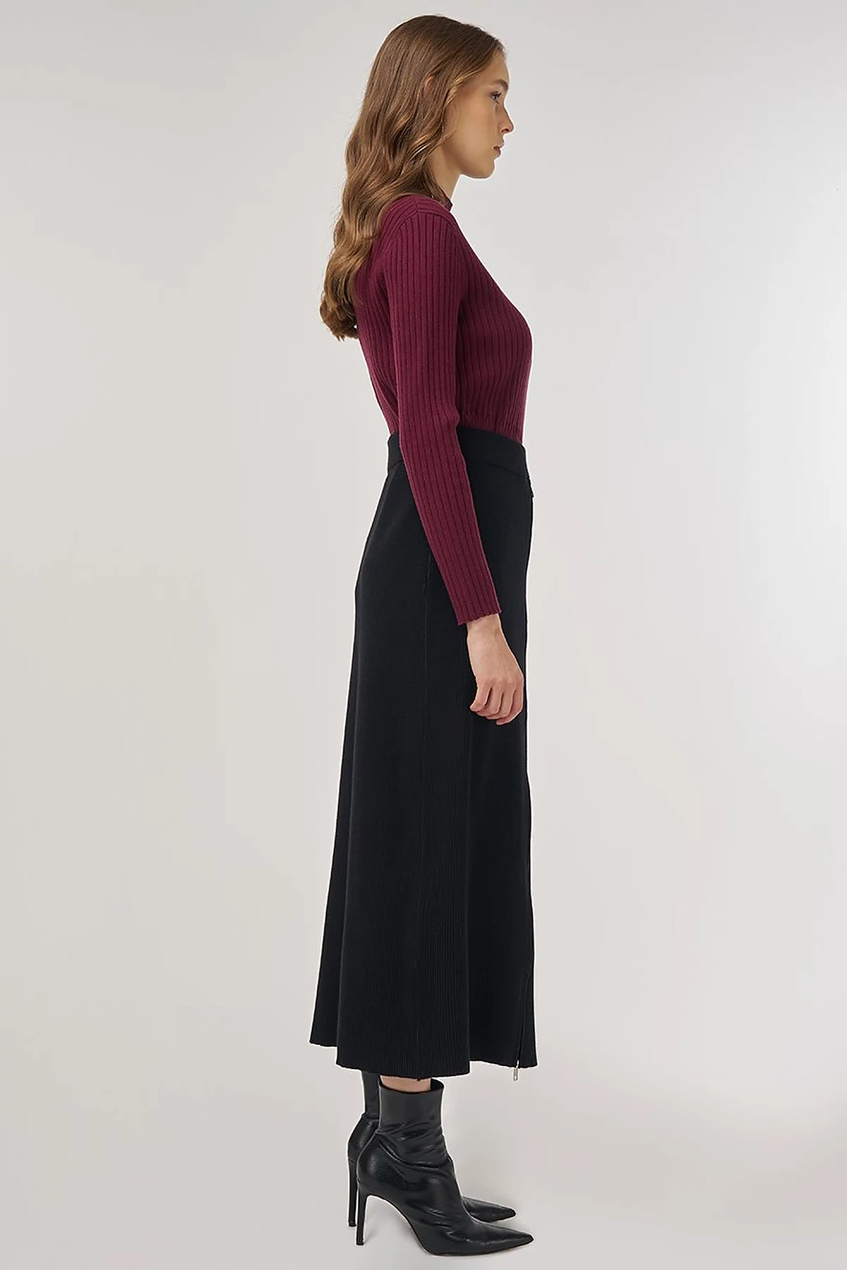 Zipper Detailed Viscose Knit Skirt Black 
