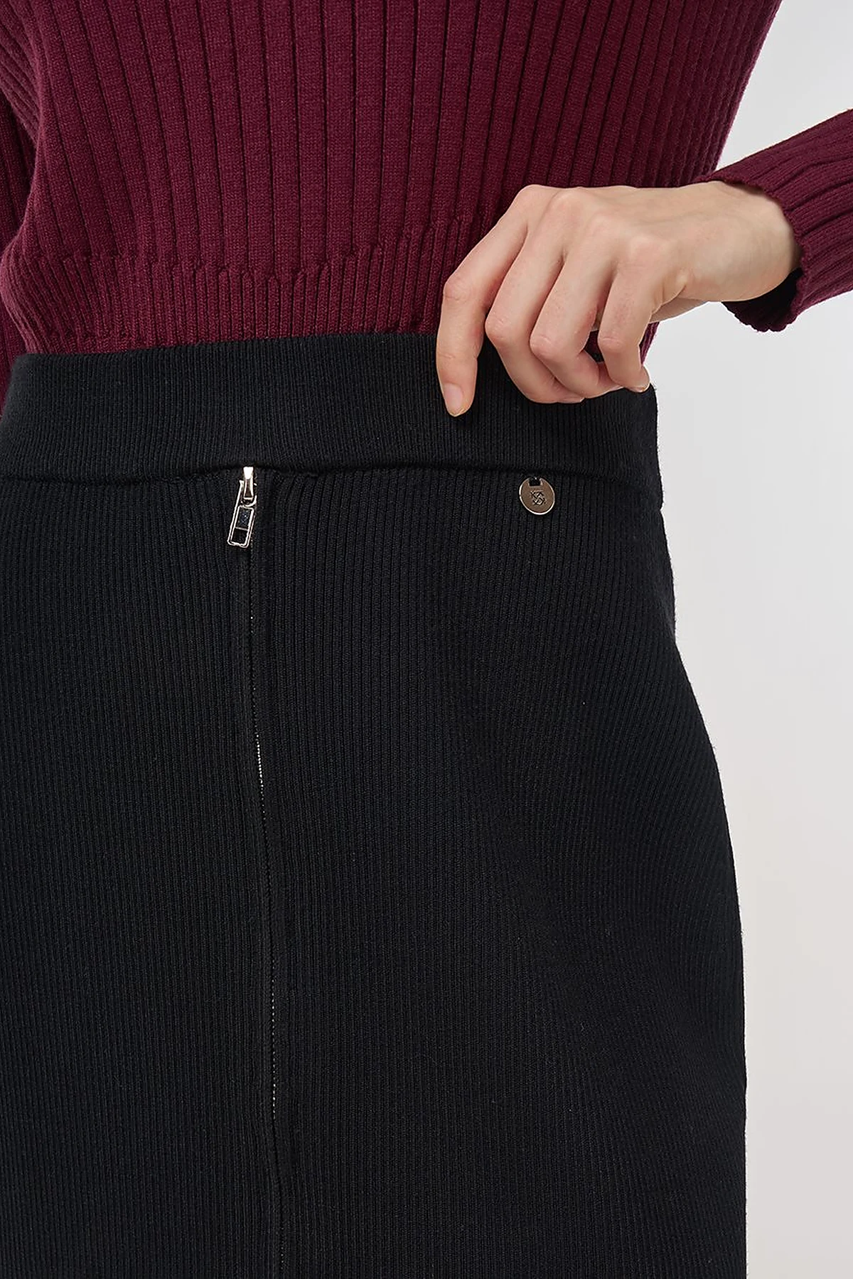 Zipper Detailed Viscose Knit Skirt Black 