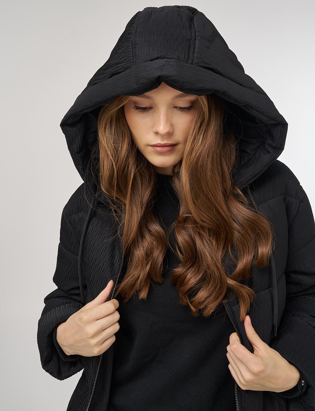 Zipper-Closure Anorak Jacket Black 
