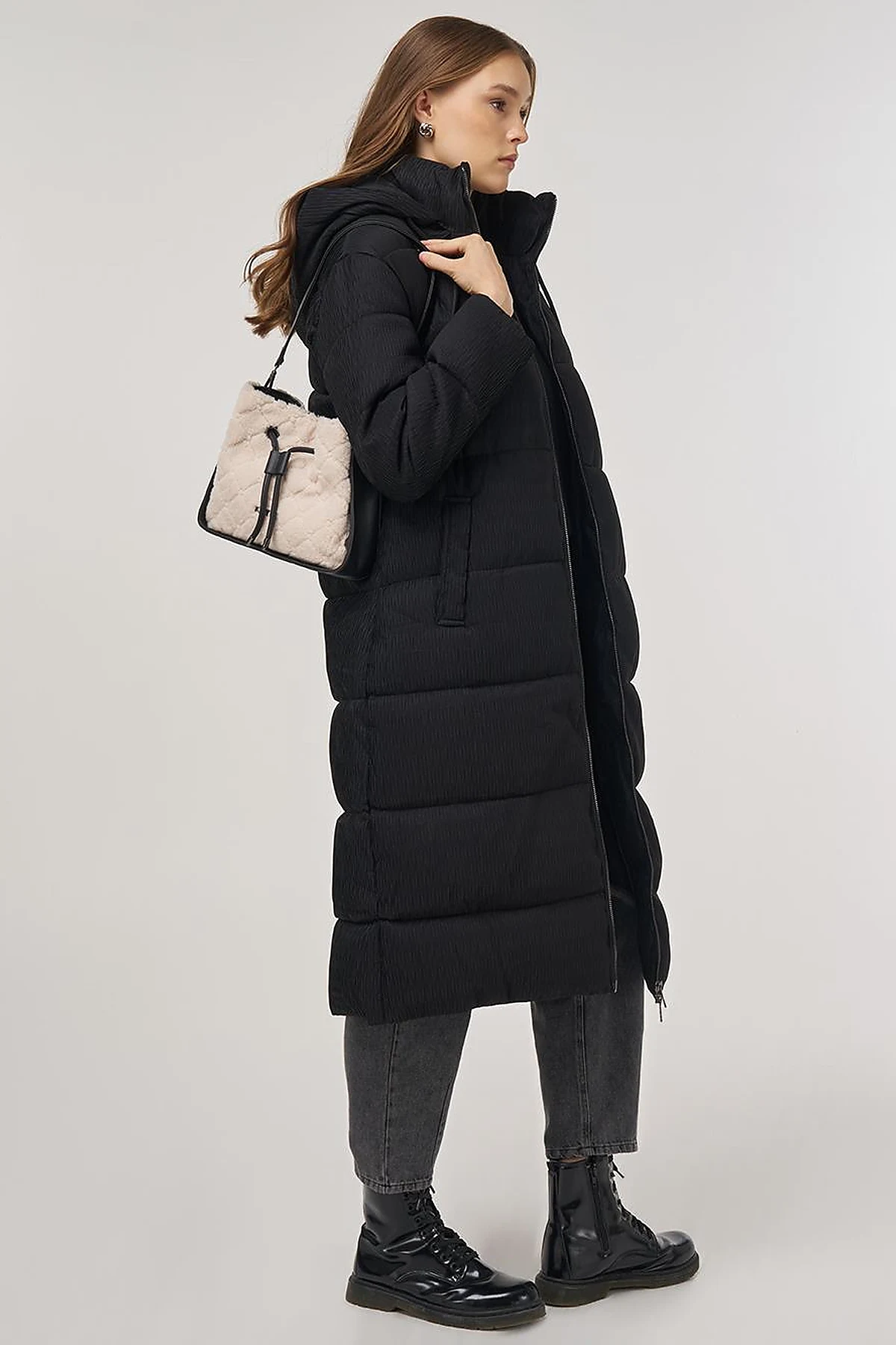 Zipper-Closure Anorak Jacket Black 