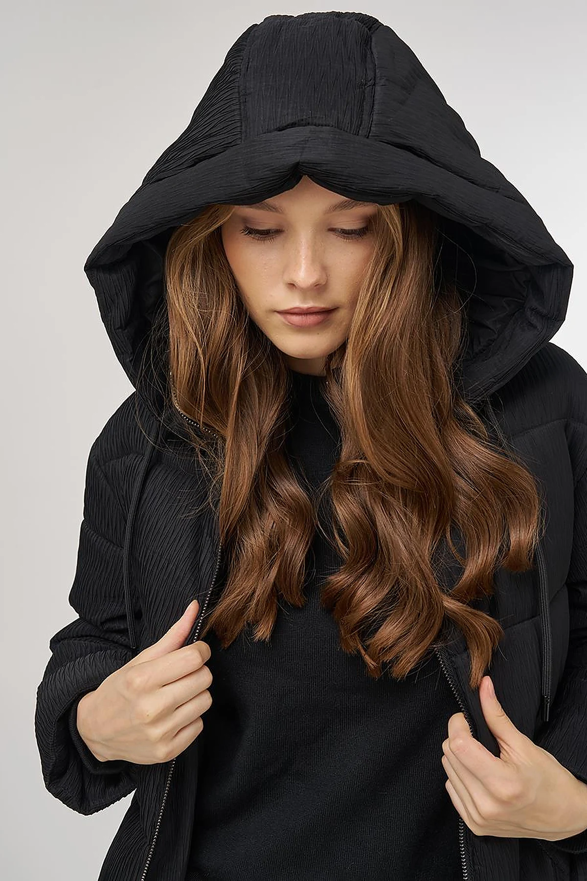 Zipper-Closure Anorak Jacket Black 