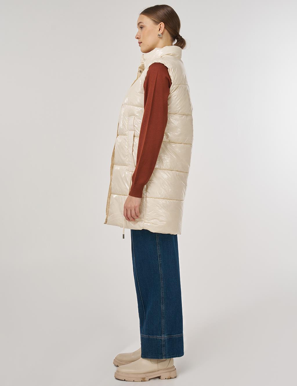 Shiny Puffer Vest Cream 