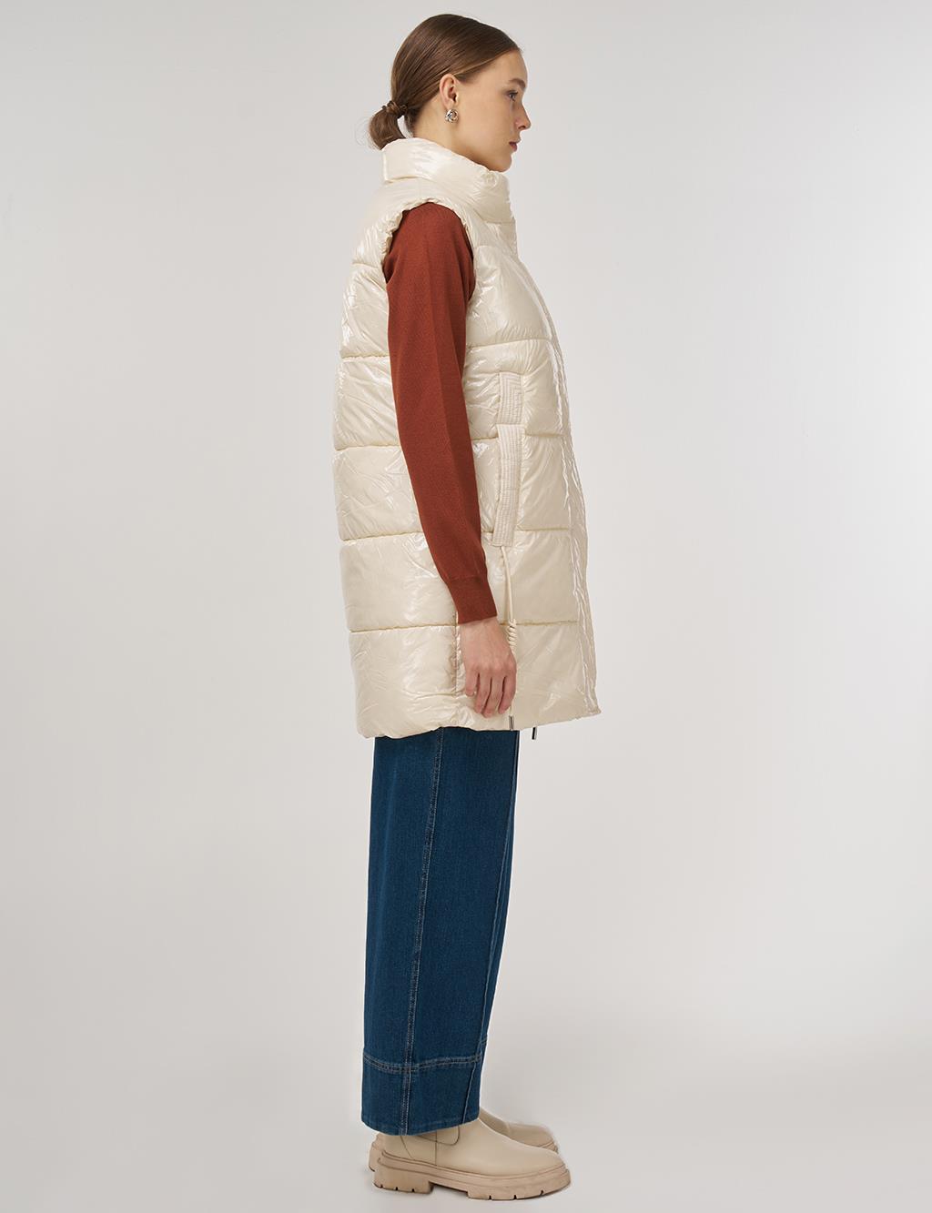Shiny Puffer Vest Cream 