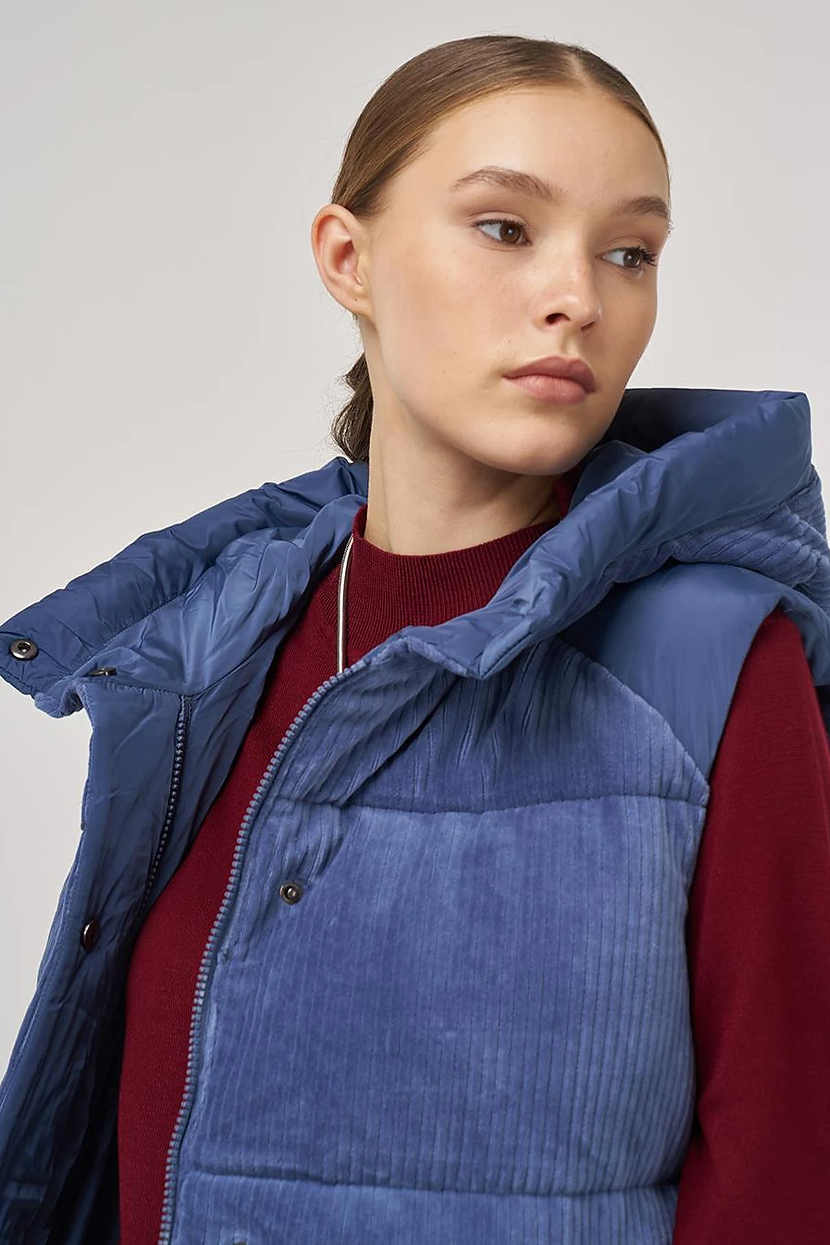Velvet-Trimmed Puffer Vest Navy