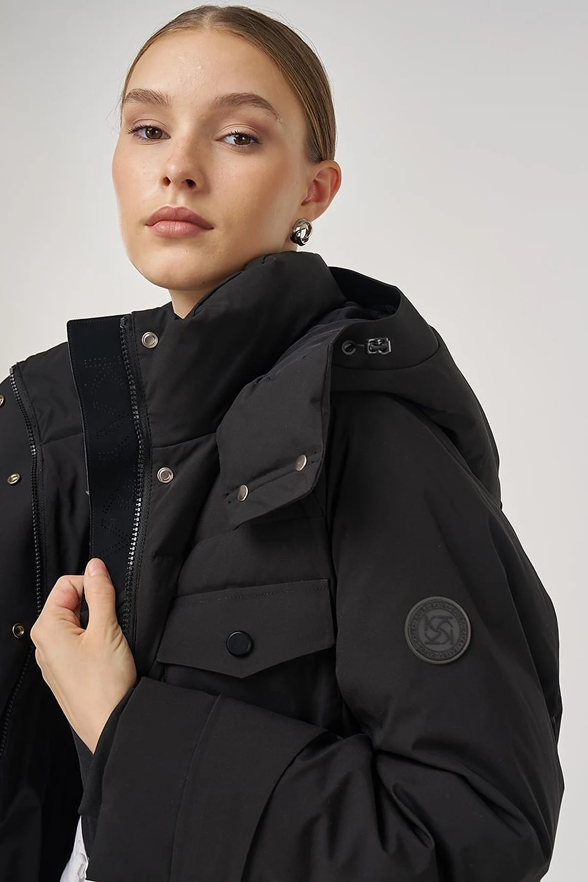 Pocket Detailed Goose Down Coat in Black
