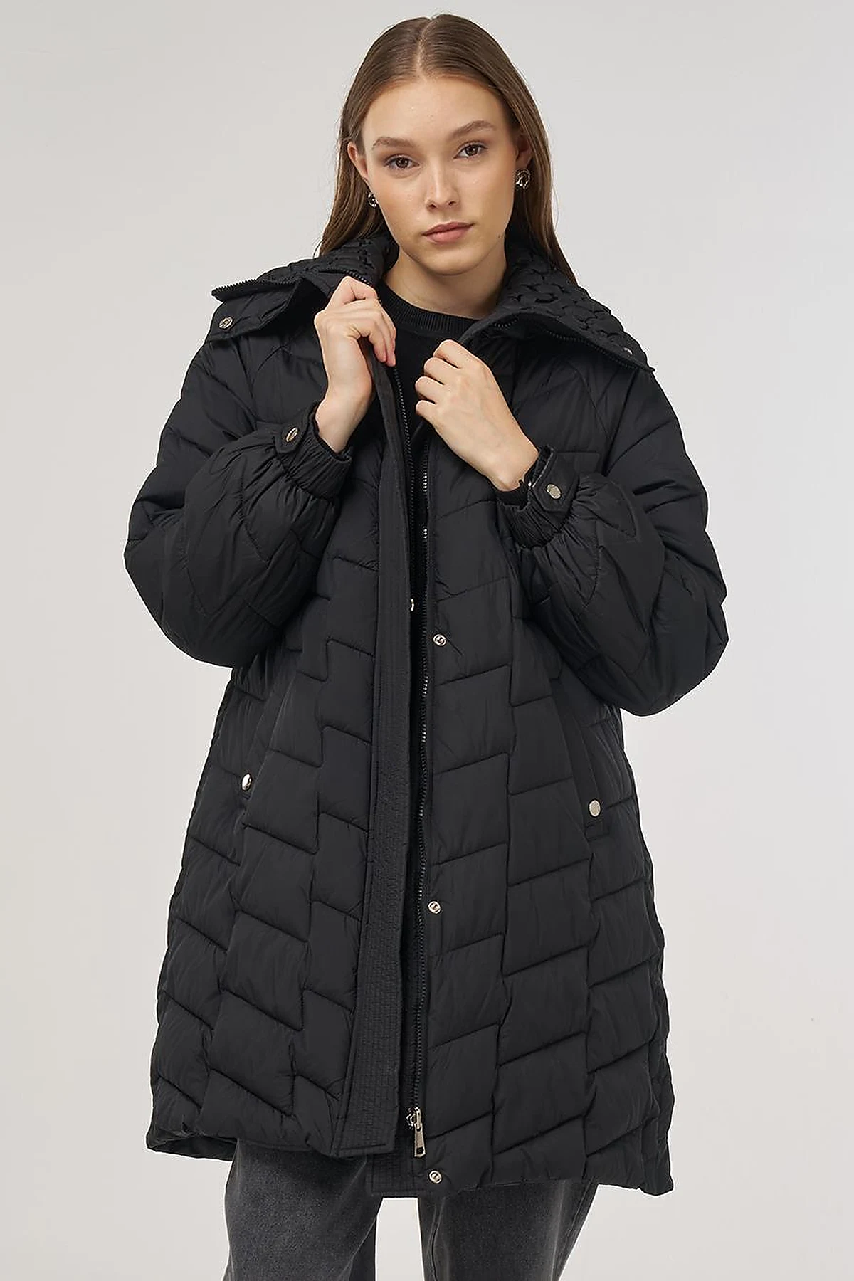 Zigzag Quilted Short Jacket Black