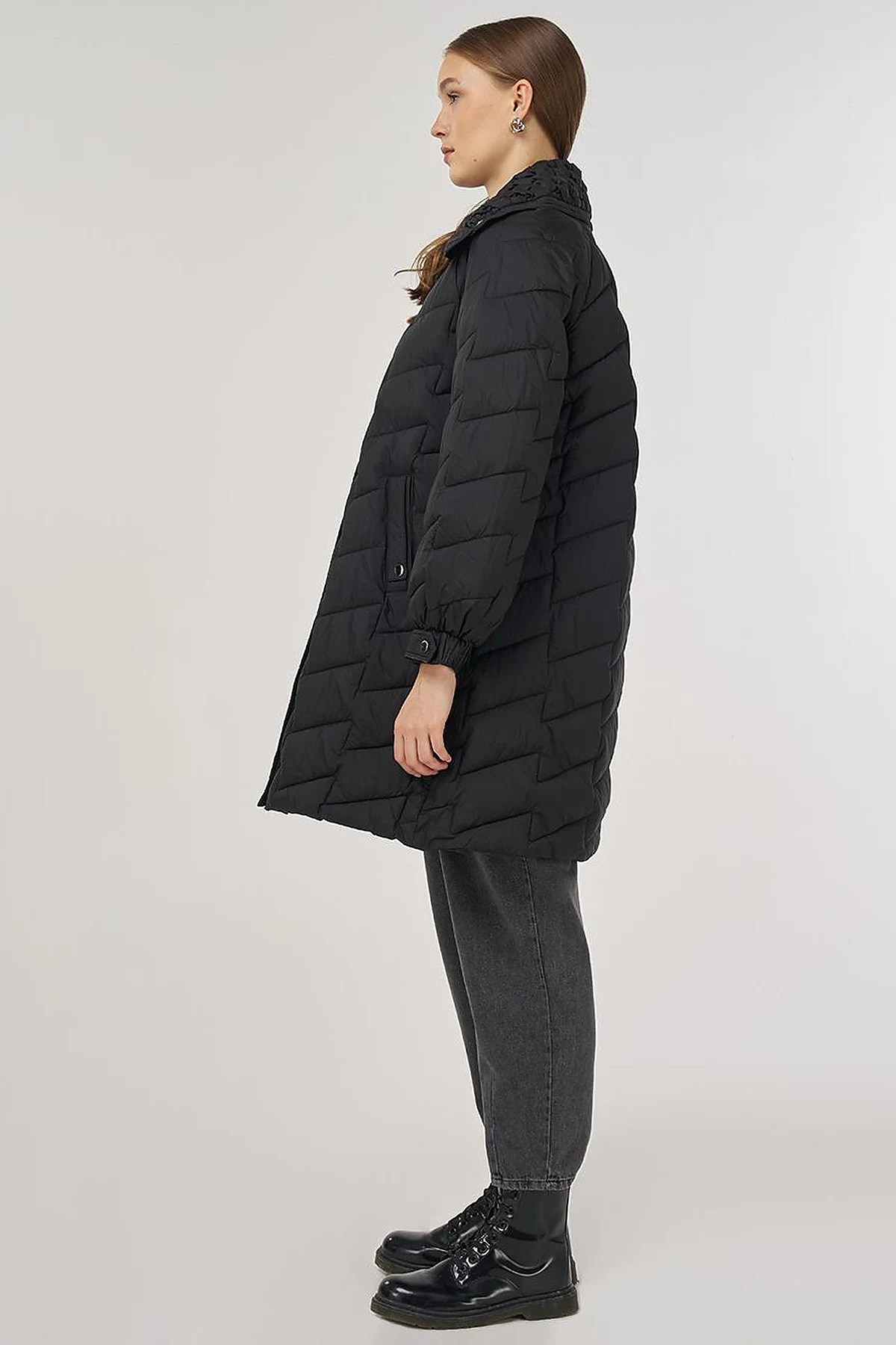 Zigzag Quilted Short Jacket Black