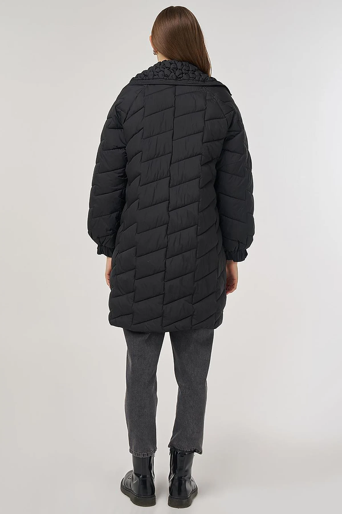 Zigzag Quilted Short Jacket Black