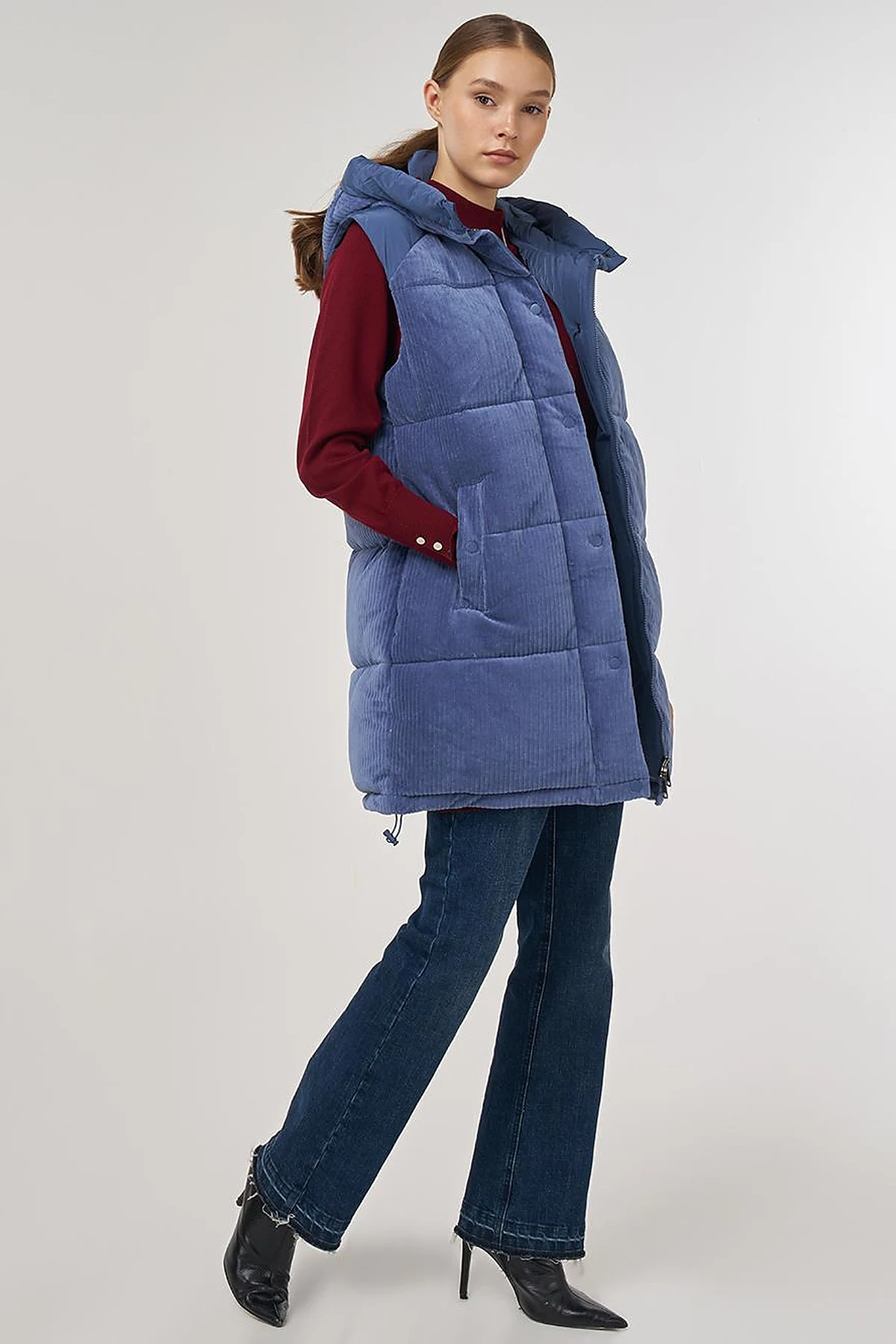 Velvet-Trimmed Puffer Vest Navy