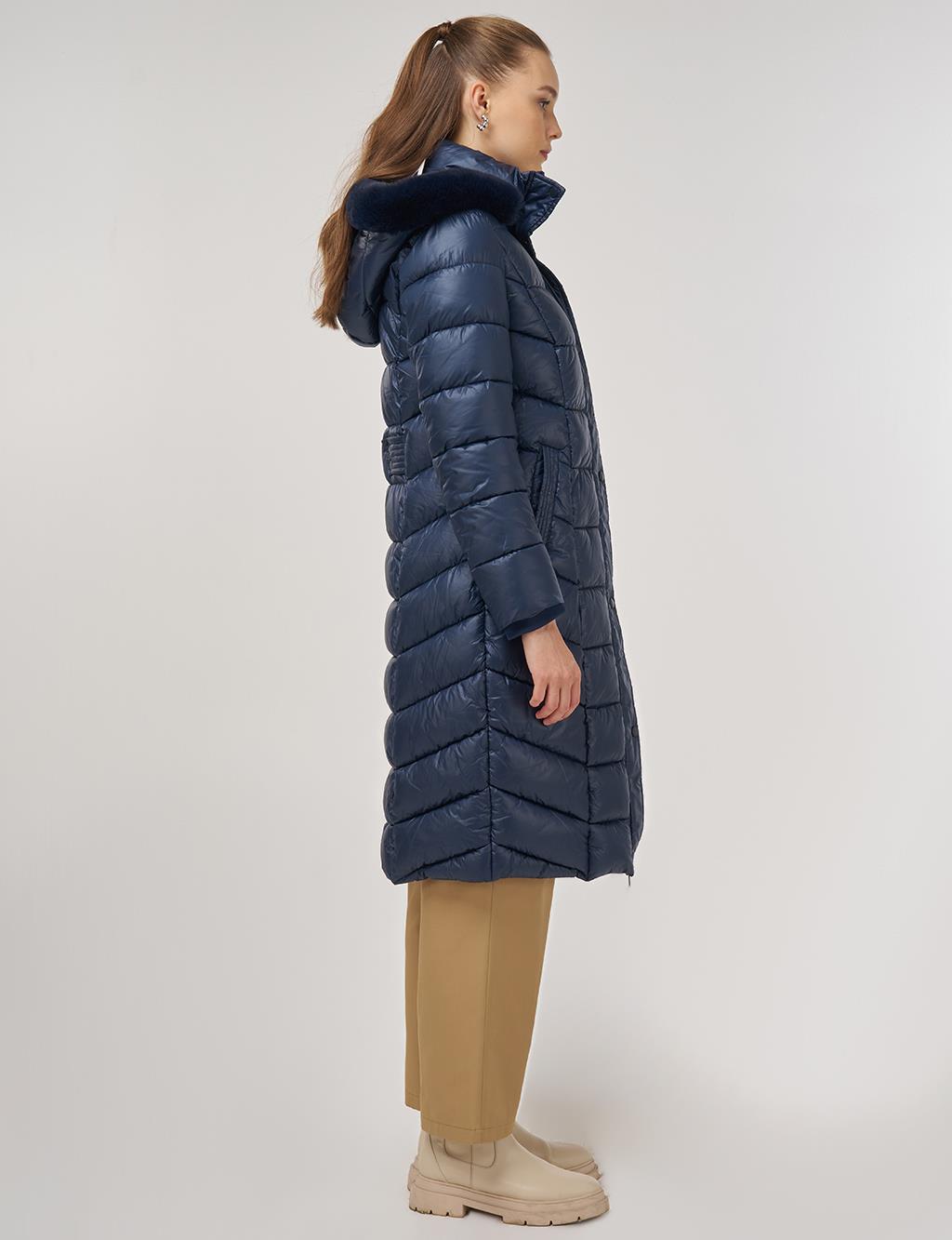 Logo Detaylı Anorak Mont Lacivert 