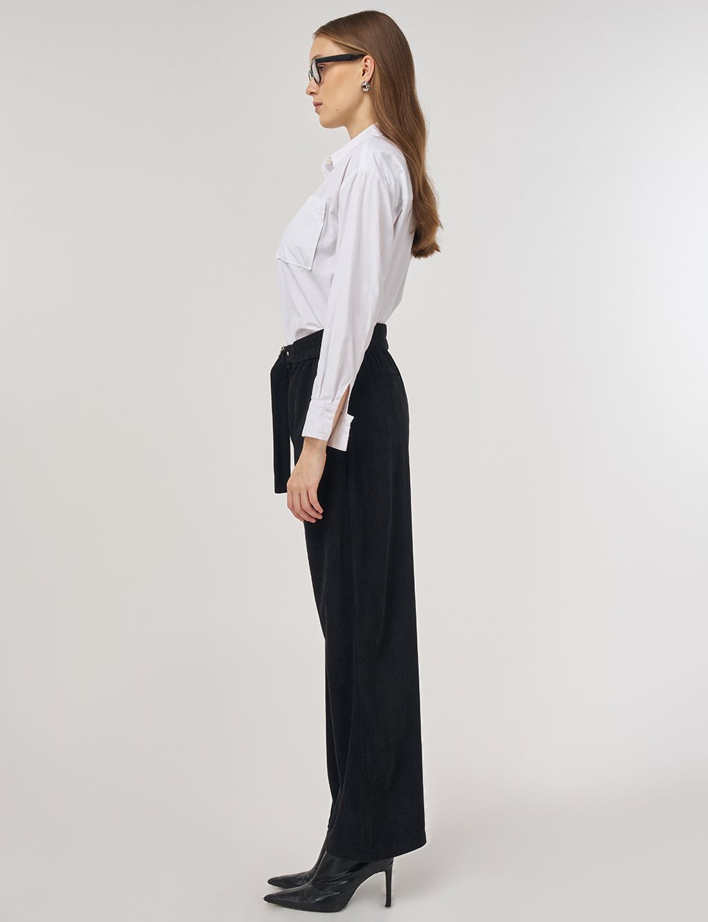 Velvet Pants with Metal Accessories Black