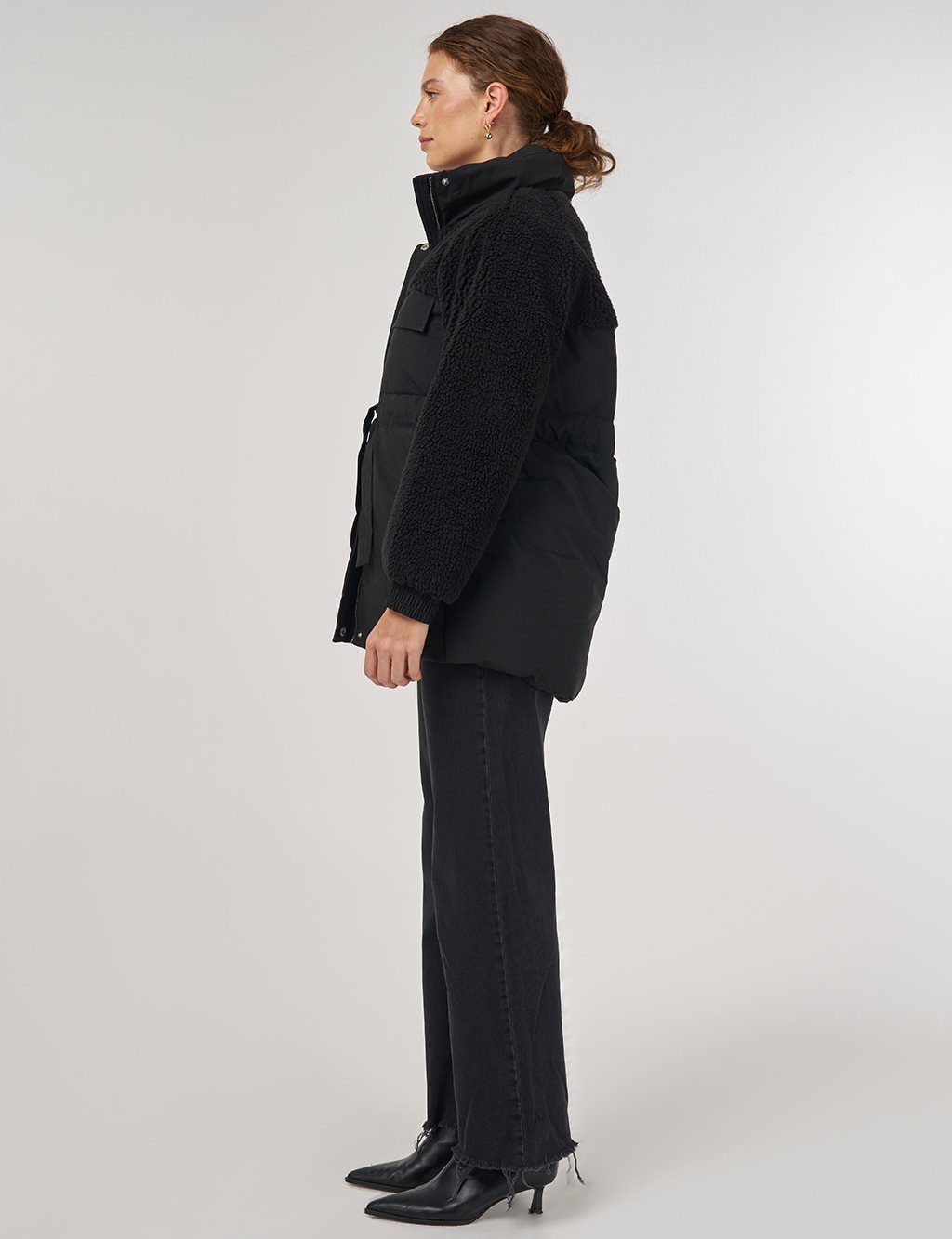 Cep Detaylı Peluş Kaban Siyah 