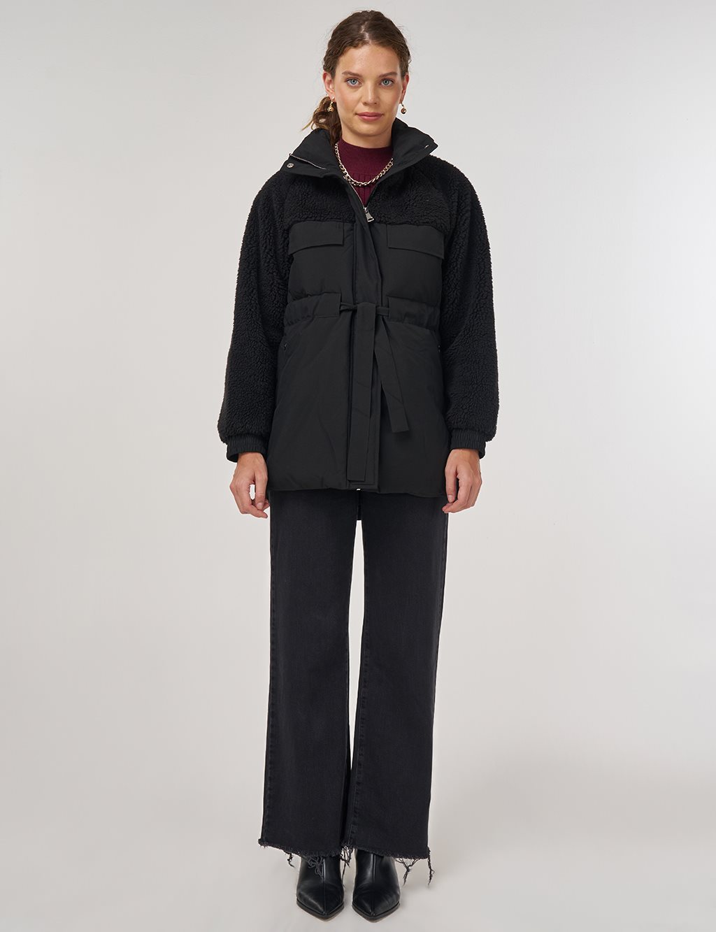 Cep Detaylı Peluş Kaban Siyah 