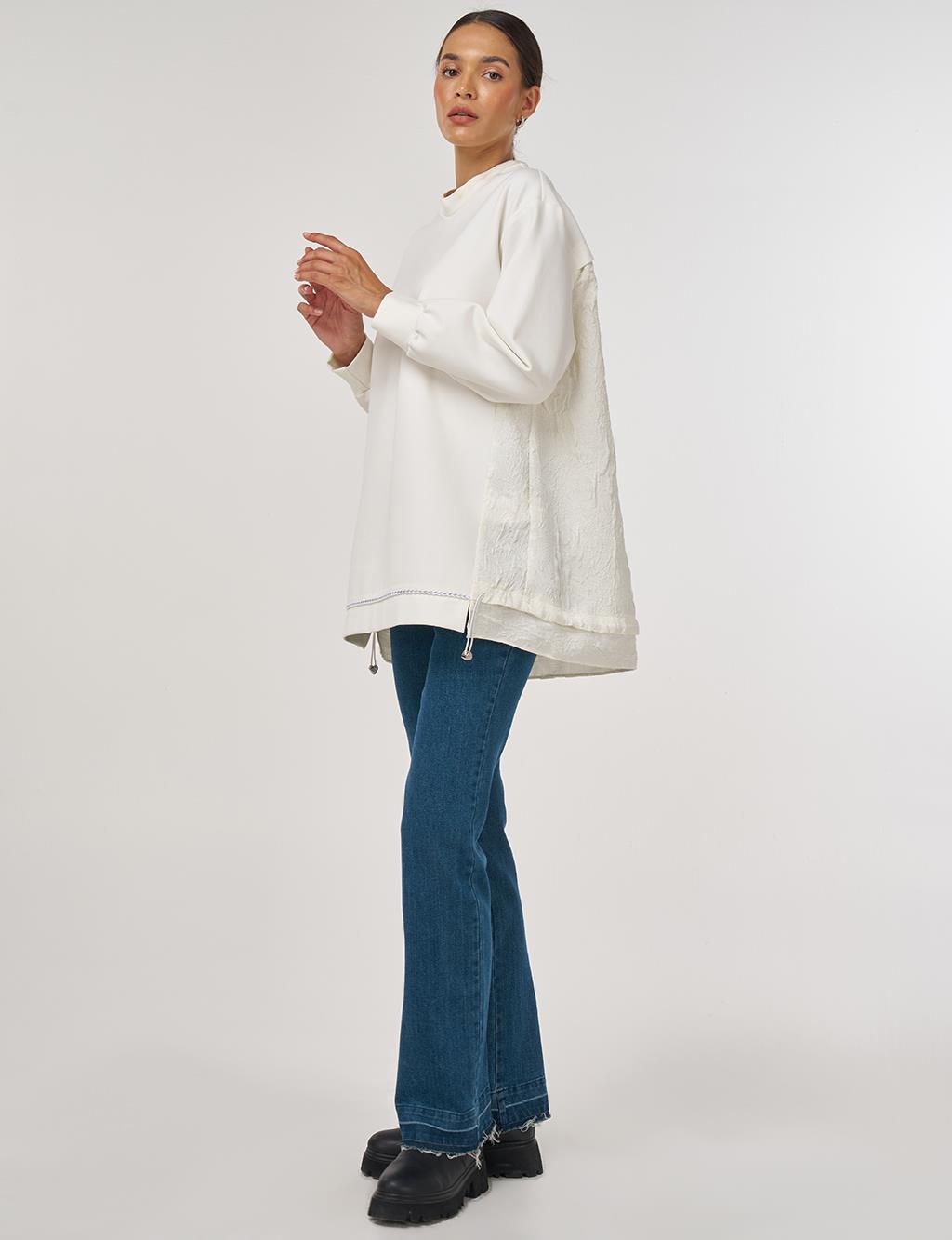 Embossed Detail Sweatshirt Ecru