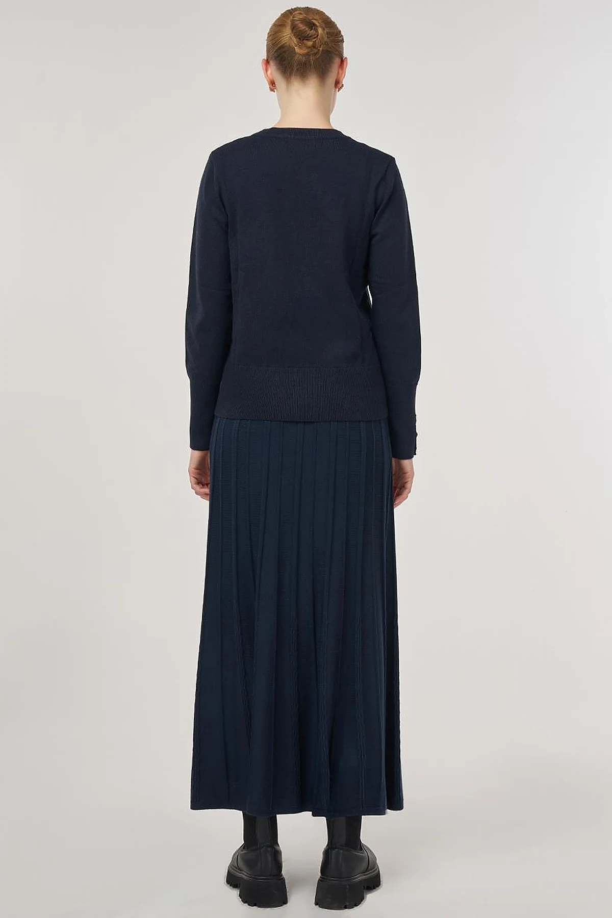 Button-Detail Wool Knit Sweater Navy 