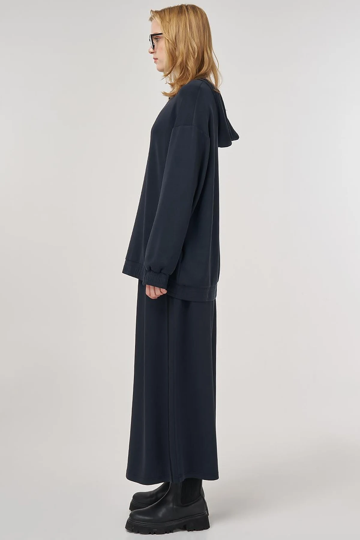 Hooded Skirted Two-Piece Suit Black