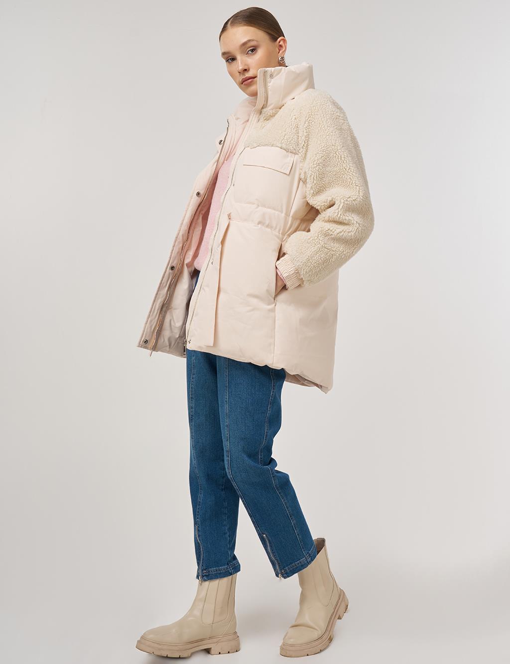 Cep Detaylı Peluş Kaban Krem 