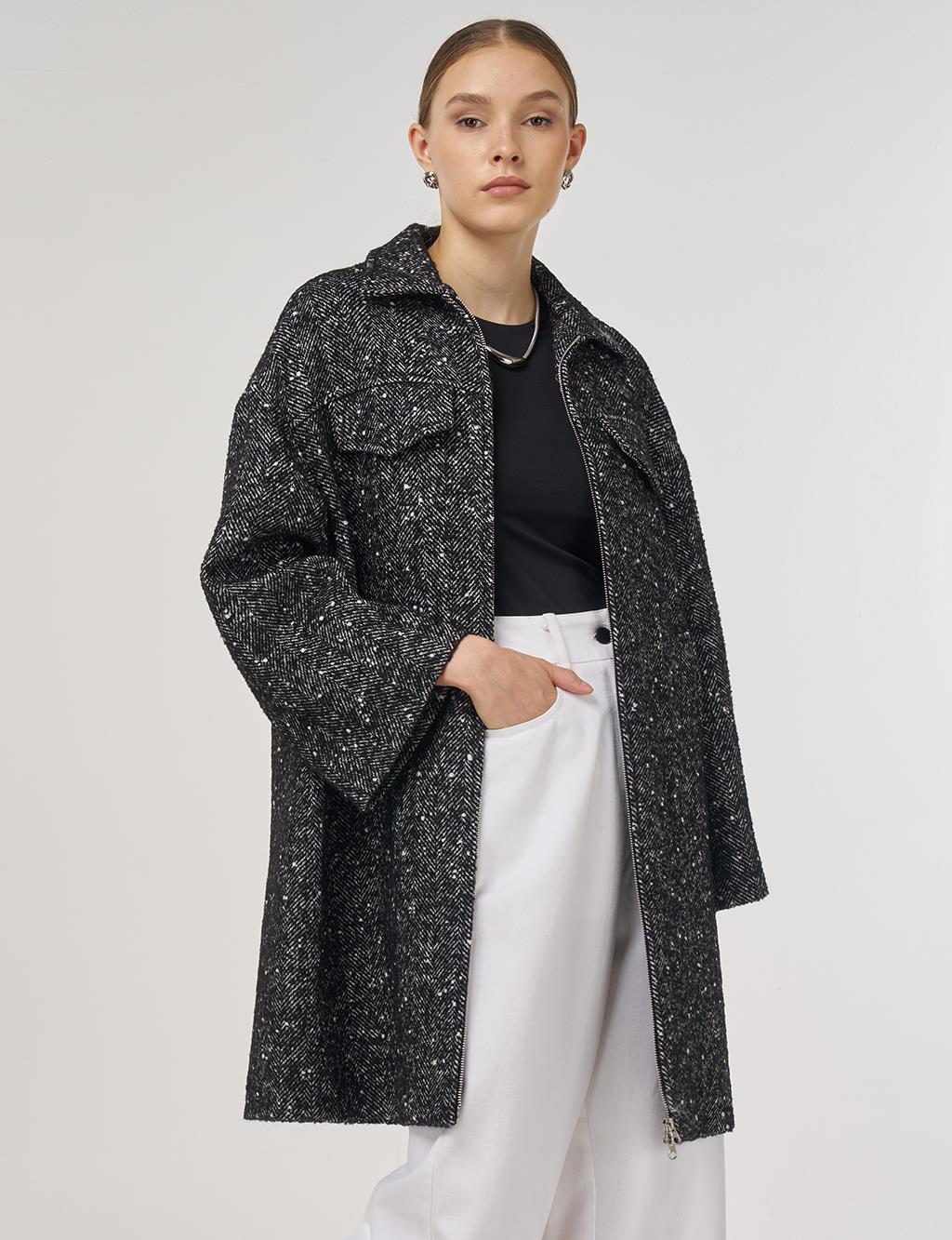 Kapak Cepli Yün Kaban Siyah