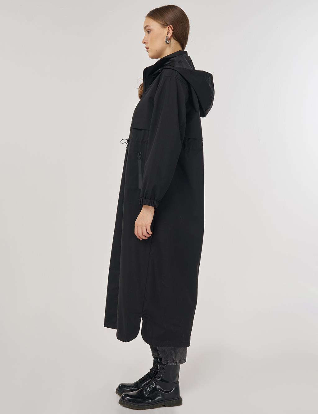 Bel Büzgülü Dik Yaka Parka Siyah 