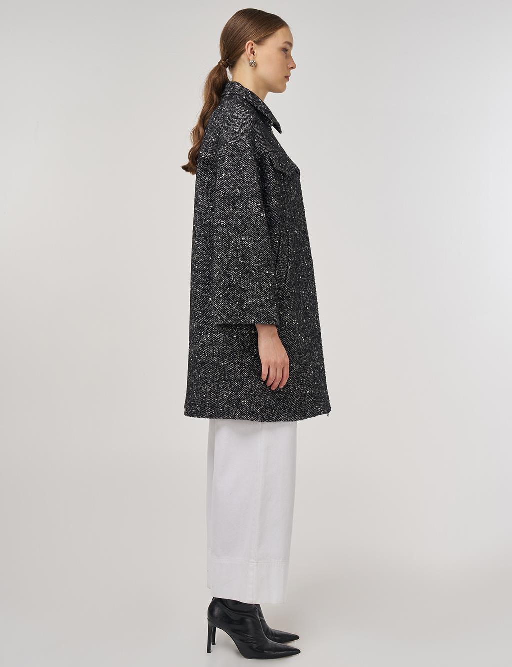 Kapak Cepli Yün Kaban Siyah