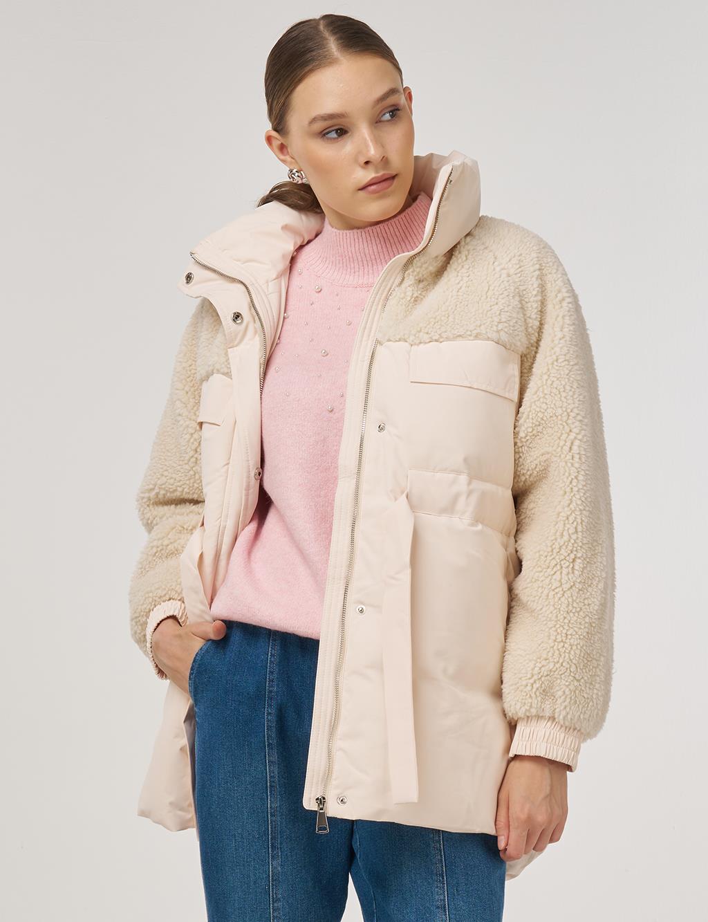 Cep Detaylı Peluş Kaban Krem 