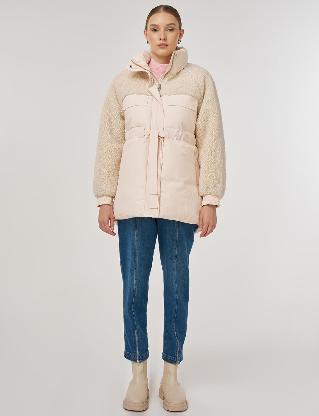 Cep Detaylı Peluş Kaban Krem 