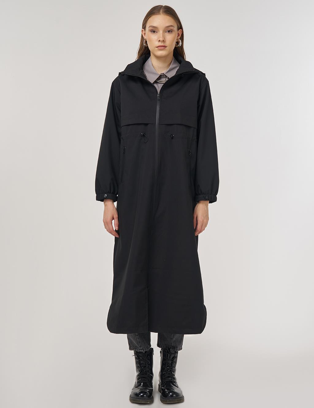 Bel Büzgülü Dik Yaka Parka Siyah 