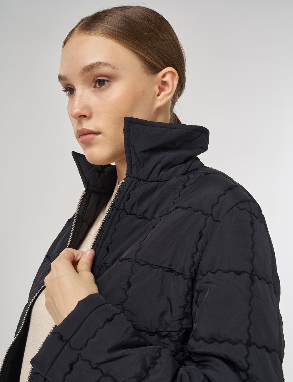 Rib-Stitched Short Anorak Jacket Black
