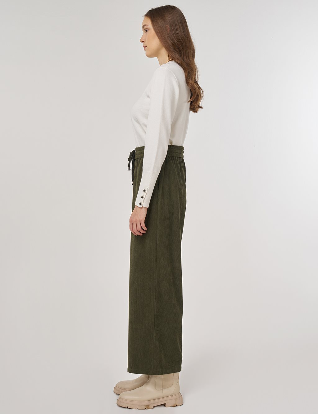 Relaxed-Fit Velvet Pants Khaki