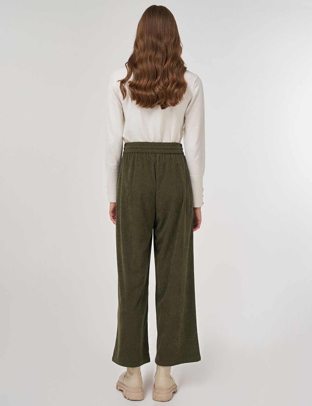 Relaxed-Fit Velvet Pants Khaki