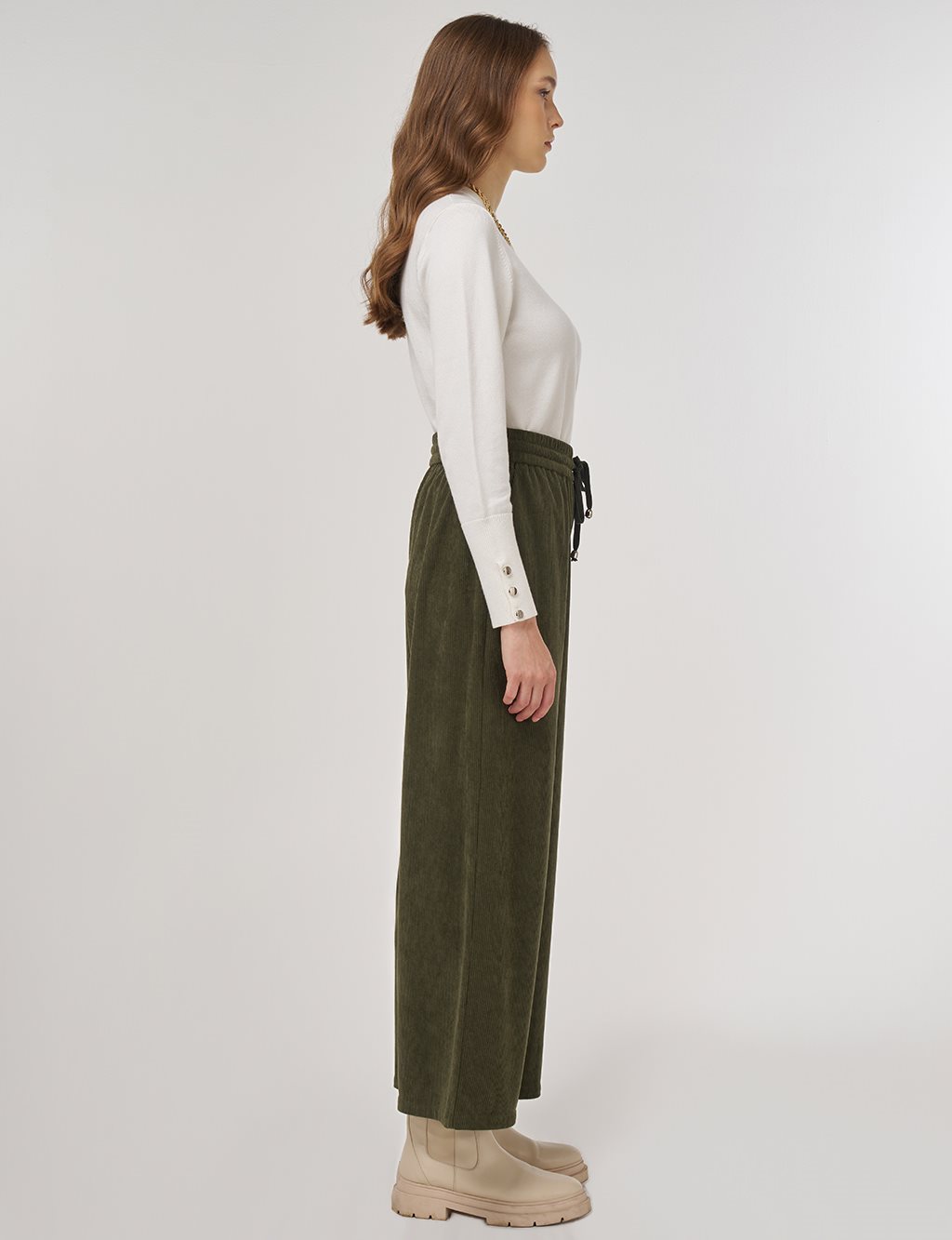 Relaxed-Fit Velvet Pants Khaki