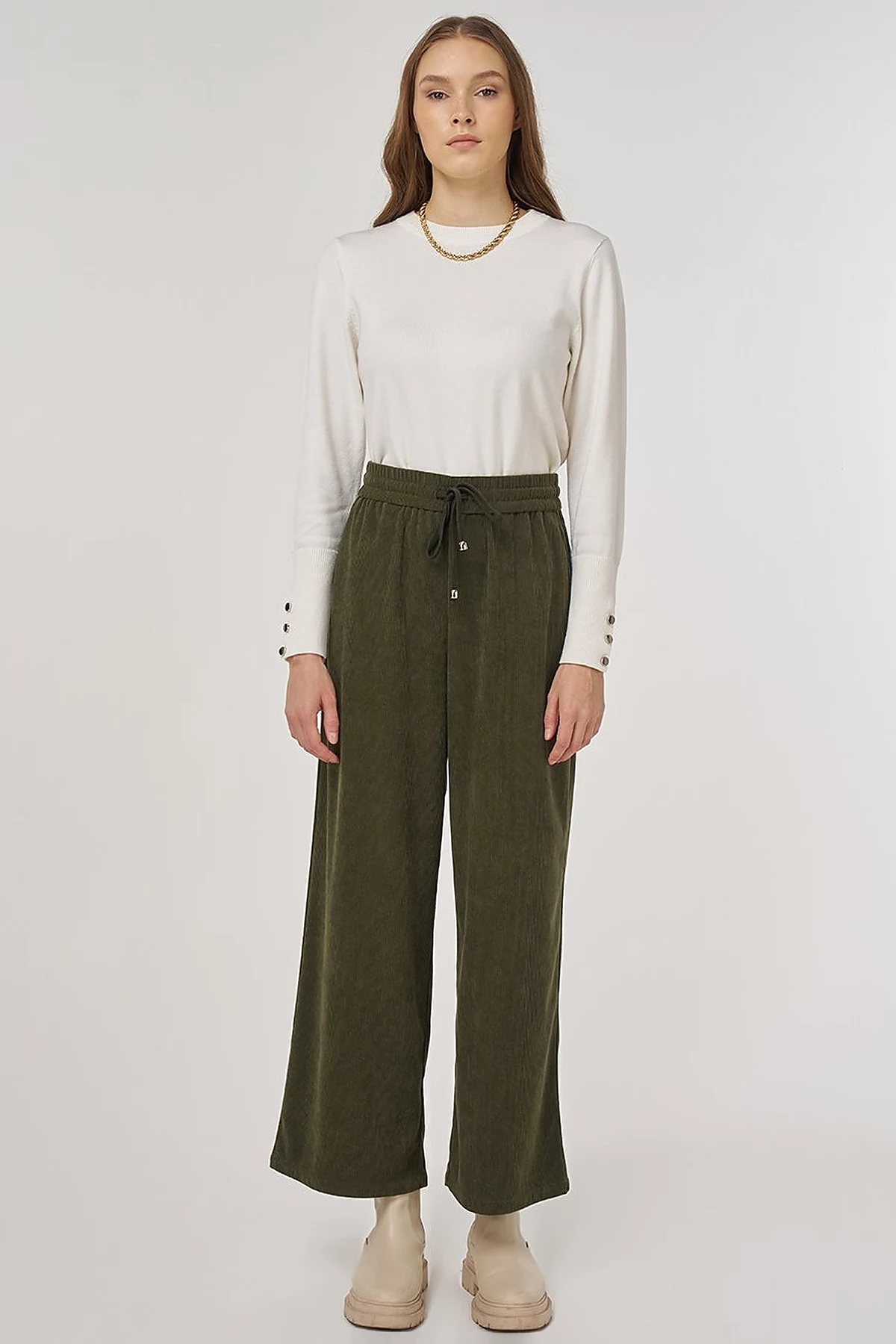 Relaxed-Fit Velvet Pants Khaki