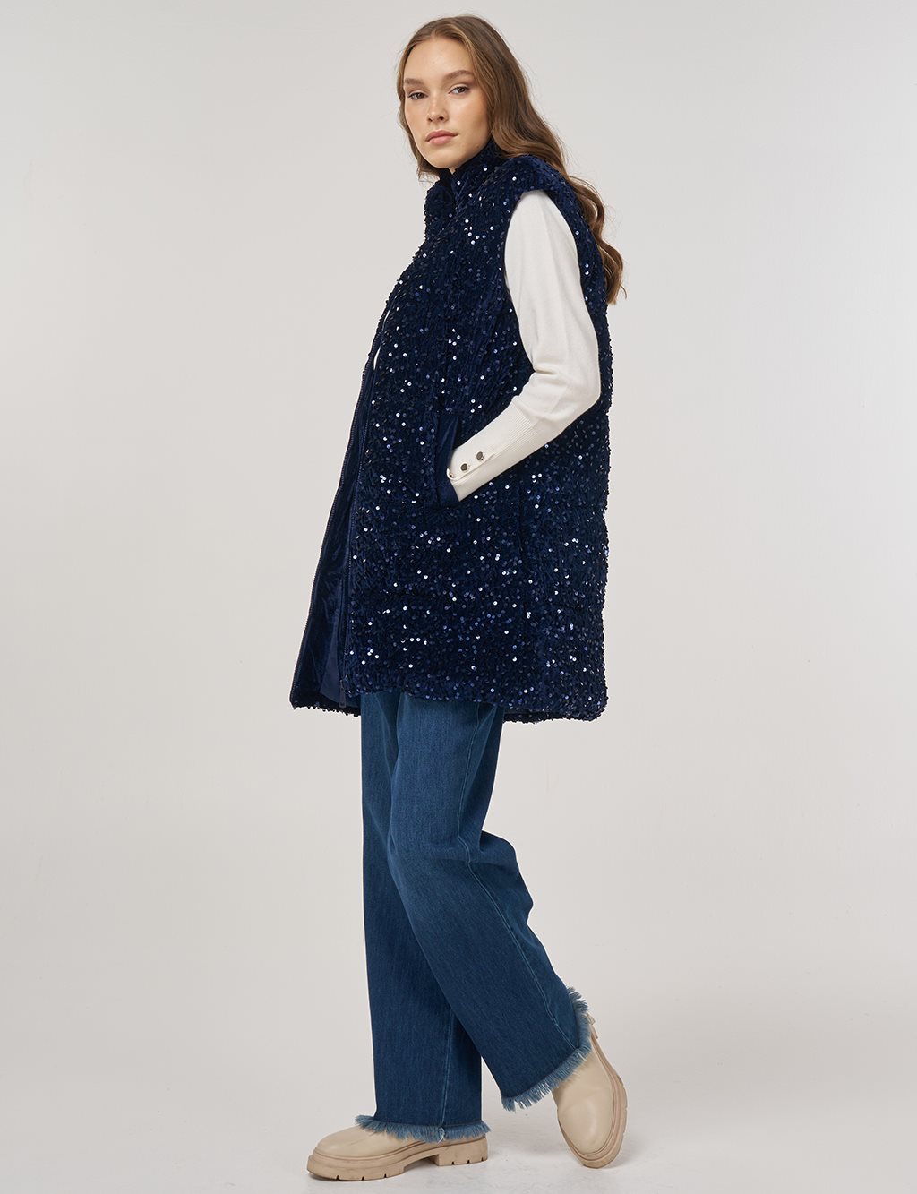 Sequin-Embroidered Puffer Vest Dark Navy