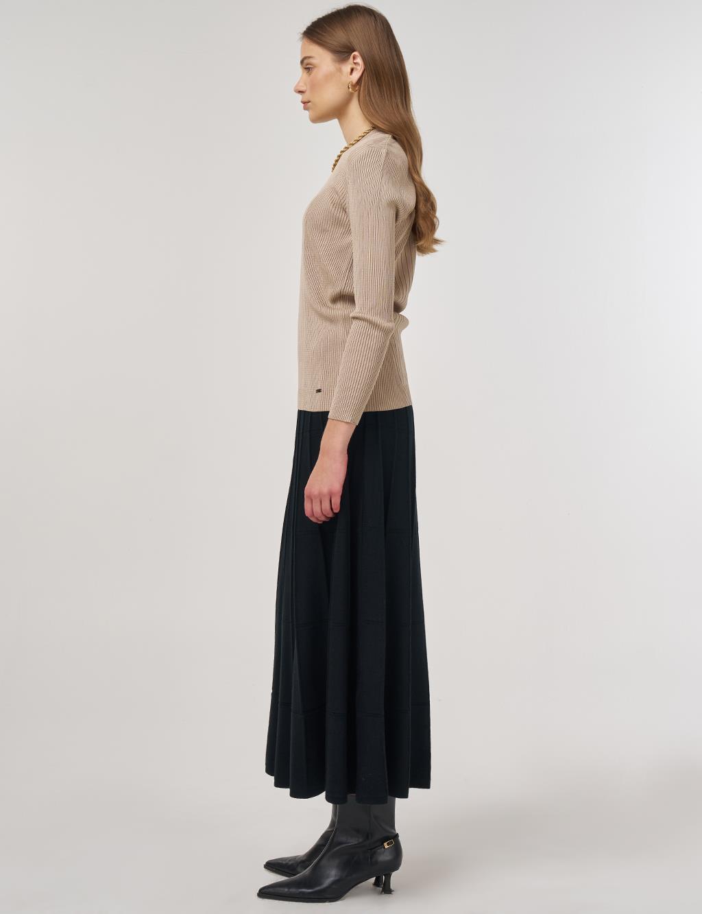 Crew Neck Knit Sweater Dark Stone 