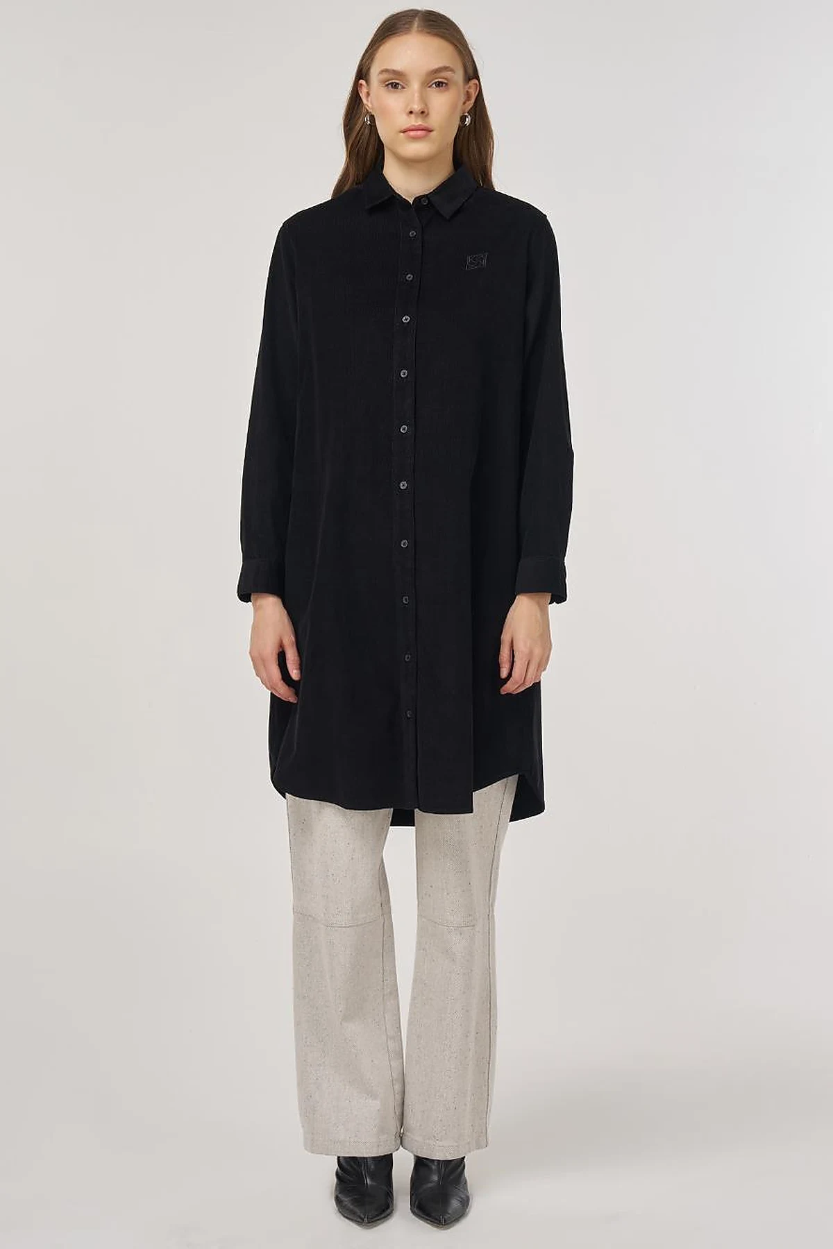 Relaxed-Fit Velvet Tunic Black