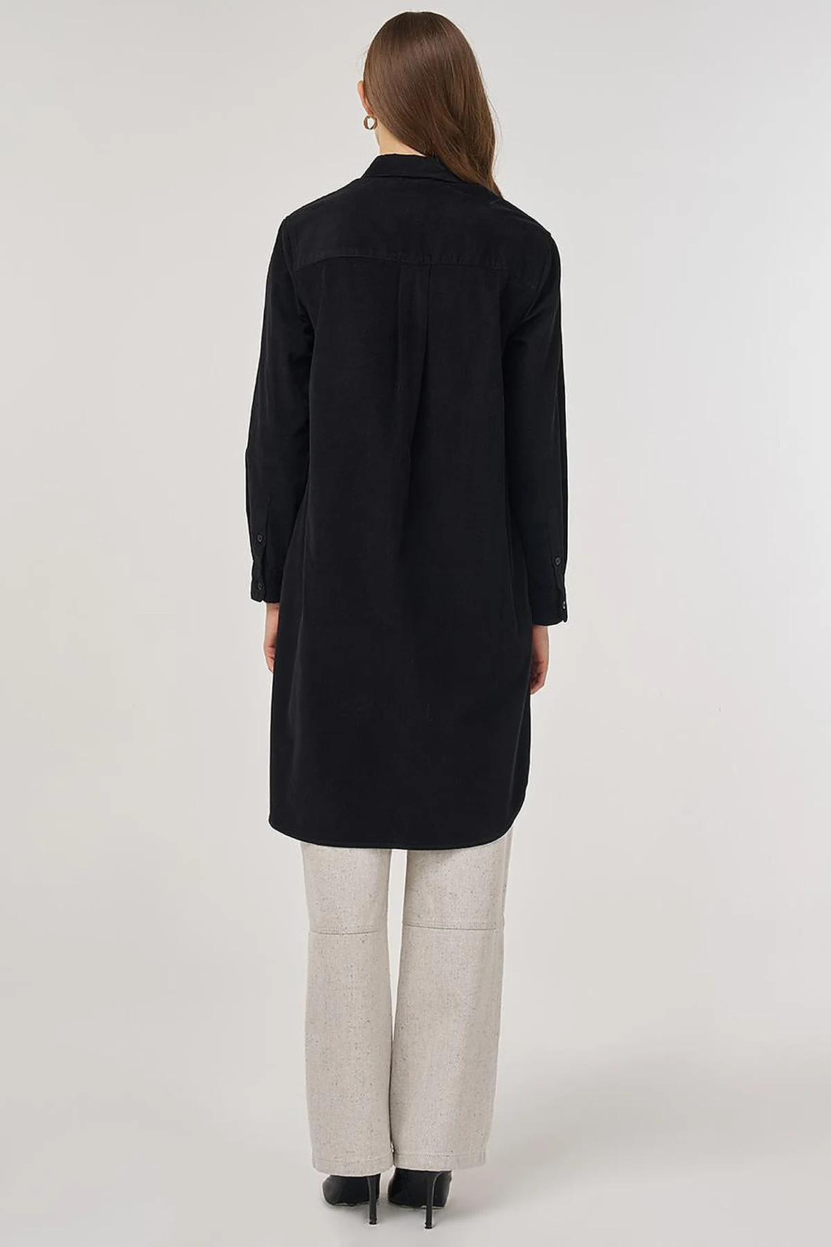 Relaxed-Fit Velvet Tunic Black