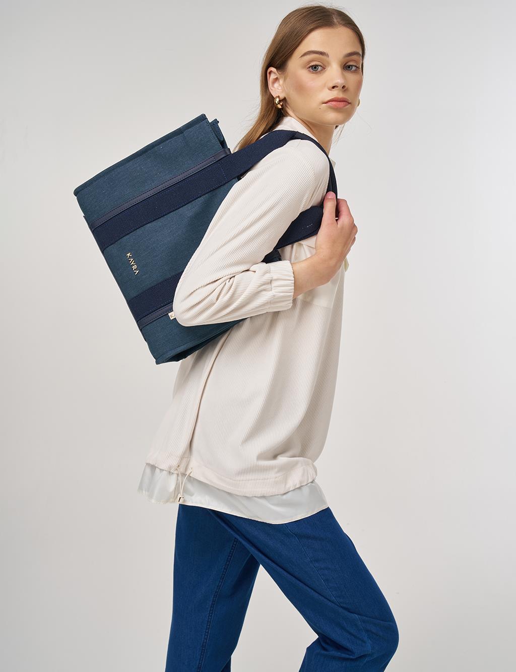 Double-Pocket Velvet Sweatshirt Cream