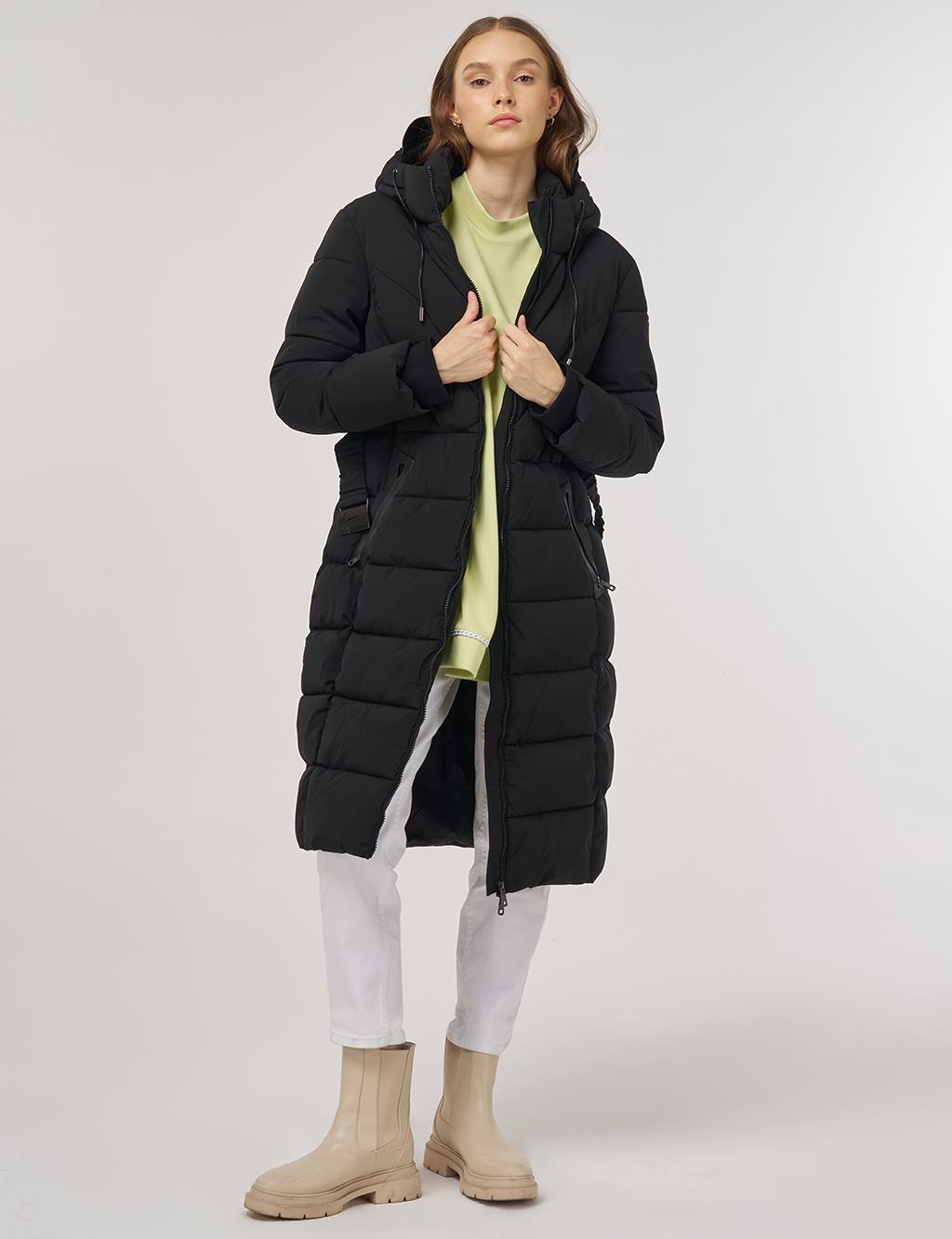 Kapüşon Detaylı Anorak Mont Siyah 