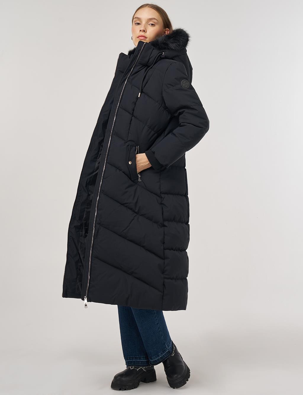 Faux Fur Detailed Anorak Coat in Black