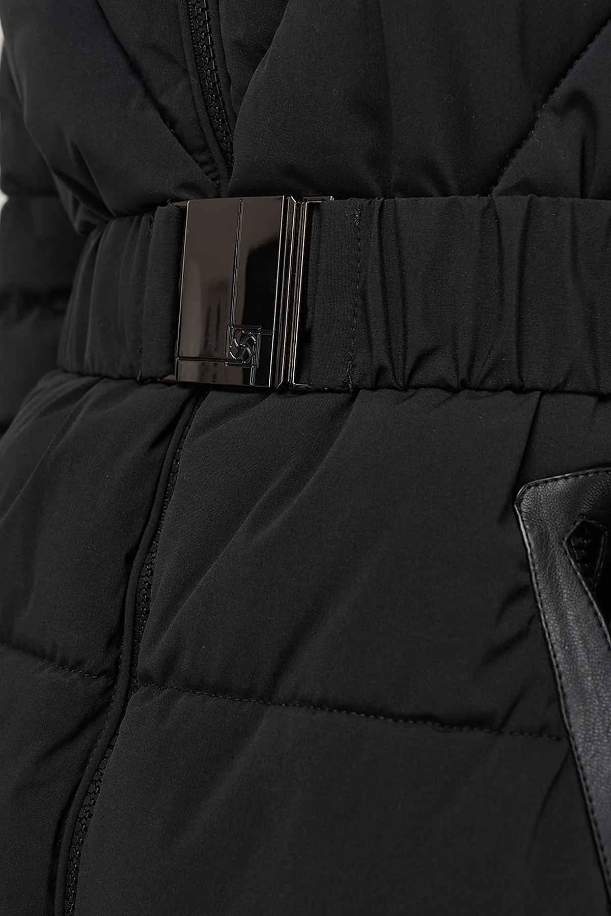 Hood-Detail Anorak Jacket Black