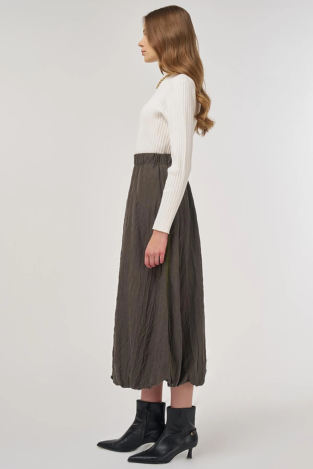Metal Accessory Crush Skirt Khaki