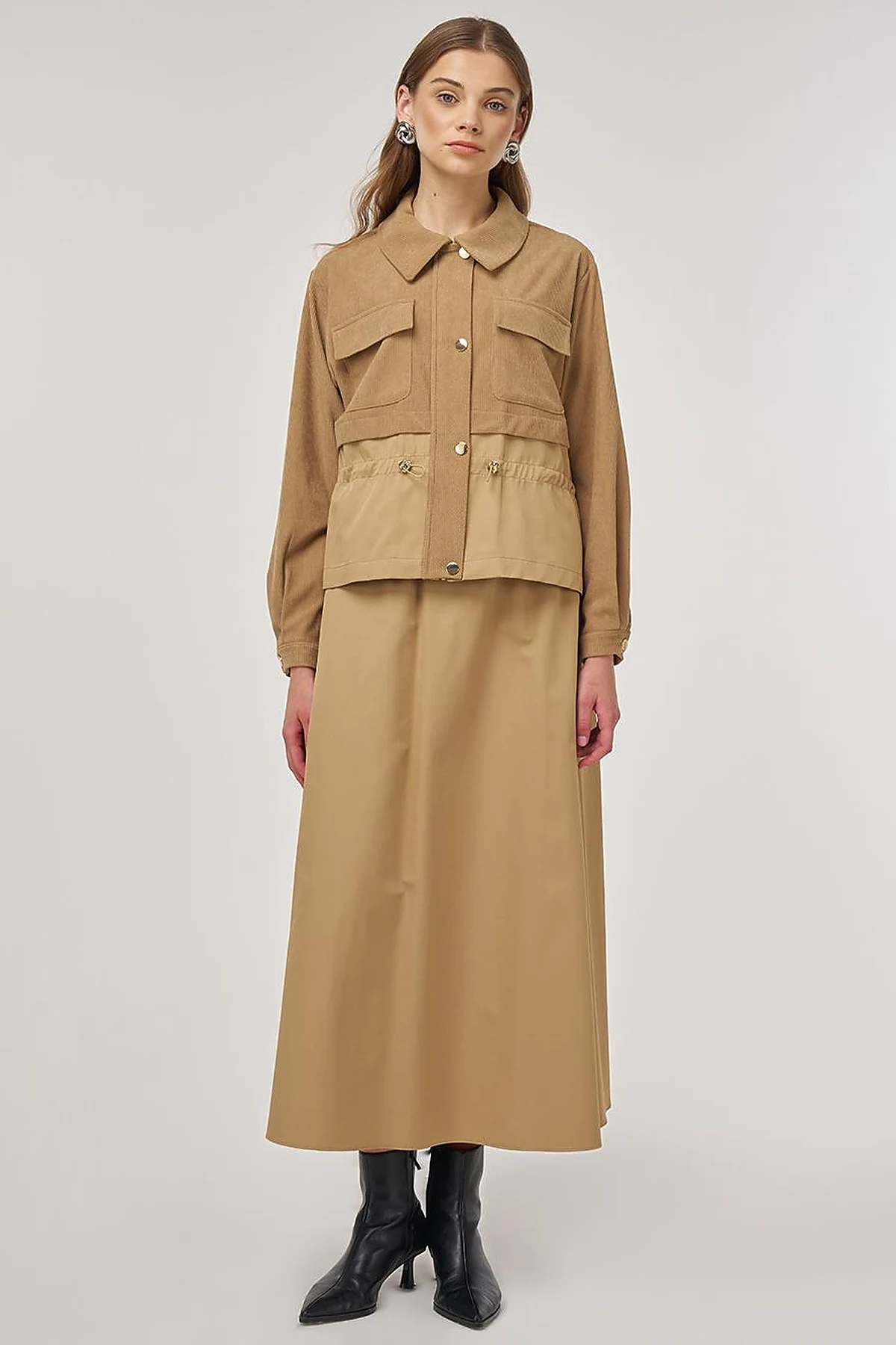 Double-Pocket Skirt Set Beige