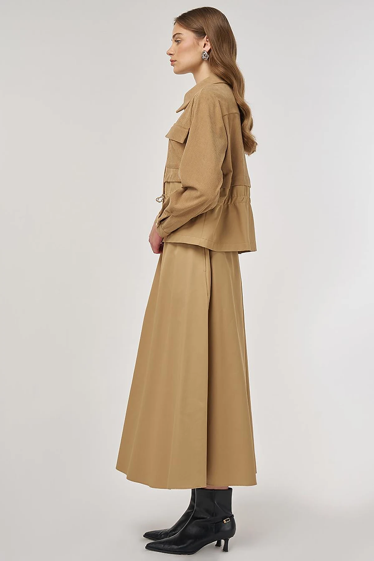 Double-Pocket Skirt Set Beige