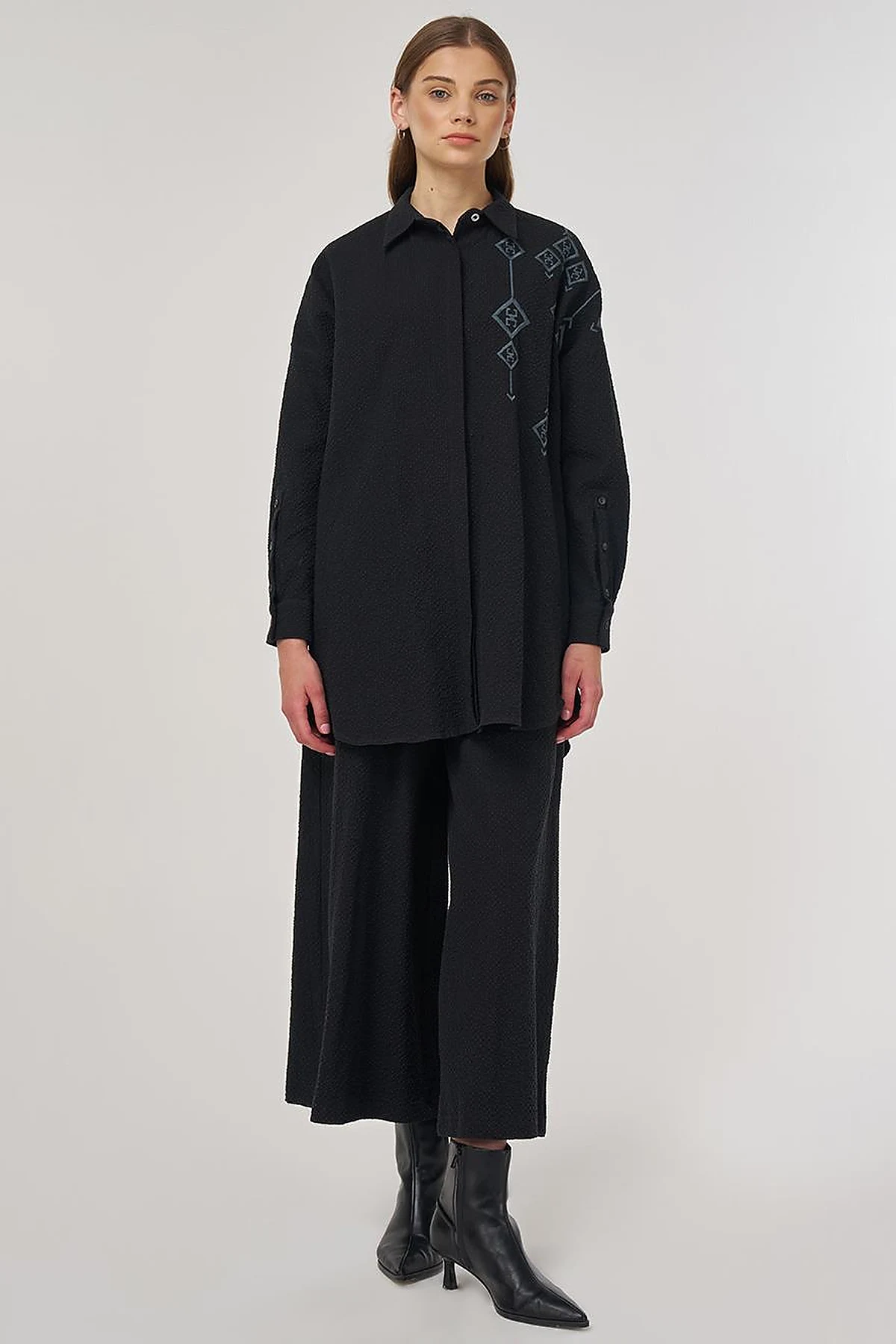 Embroidered Cotton Two-Piece Set Black