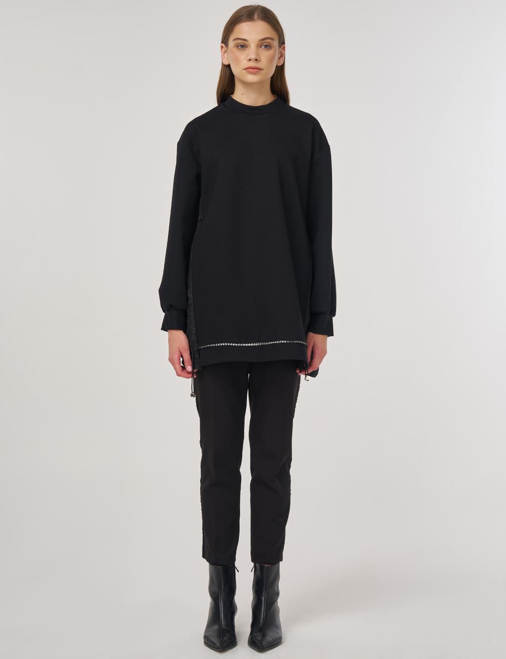 Embossed Detail Sweatshirt Black