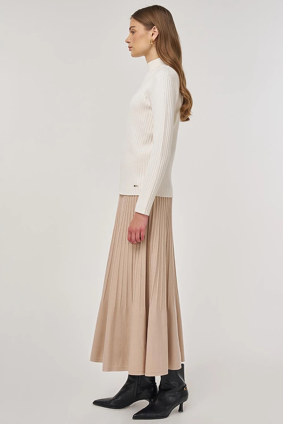 Ribbed Viscose Knit Sweater Cream
